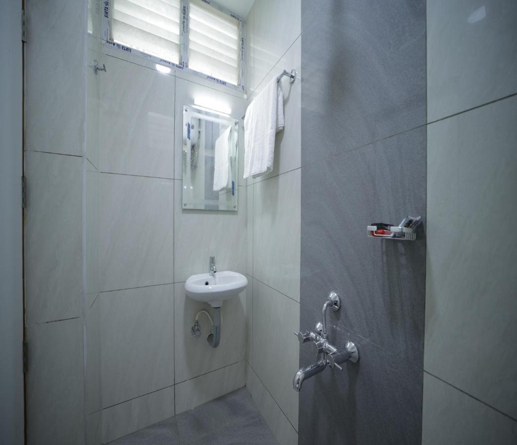 Nadanam Inn Puducherry Zewnętrze zdjęcie