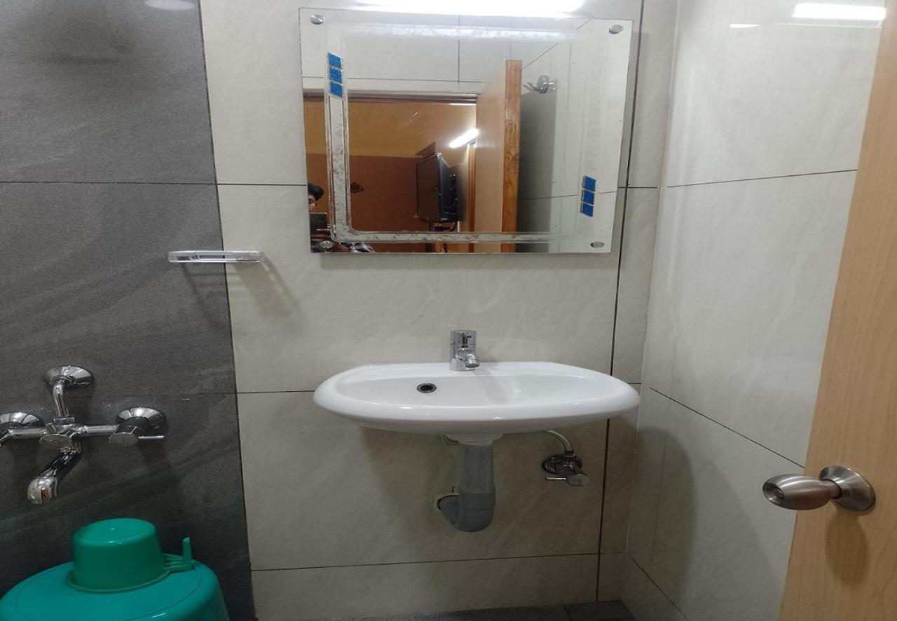 Nadanam Inn Puducherry Zewnętrze zdjęcie